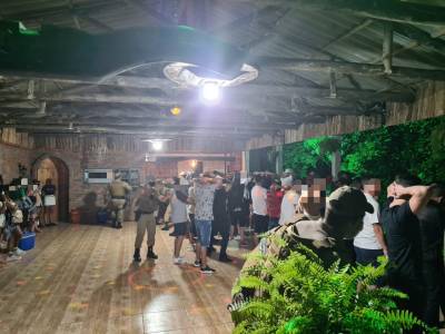 Festa clandestina com mais de 80 pessoas é encerrada pela PM em Forquilhinha 