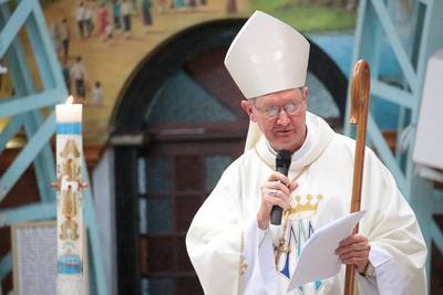 Bispo celebra missa com os jornalistas
