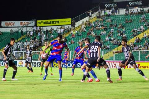 Jogo nesta quinta-feira pode rebaixar o Figueirense para a Série B do Catarinense