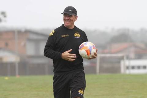 Elenco tricolor segue trabalhando; preparador físico explica melhor