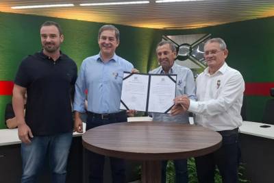 VÍDEO: autorização de licitação da Cidade do Autista é assinada em Criciúma
