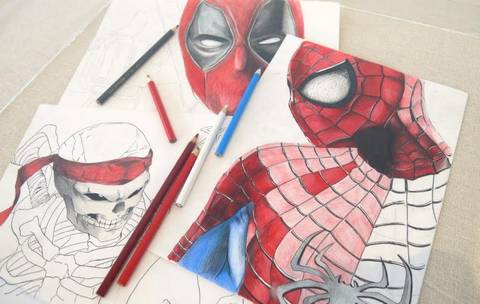 Estudante faz exposição de mangás no Nações Shopping