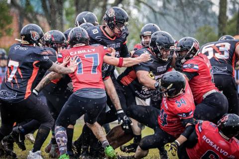 Criciúma Iron Tigers disputa primeiro jogo da Superliga de Futebol Americano