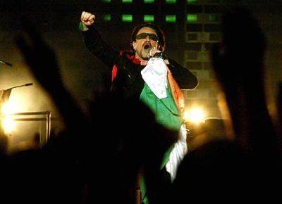 U2 faz show para 73 mil em SP