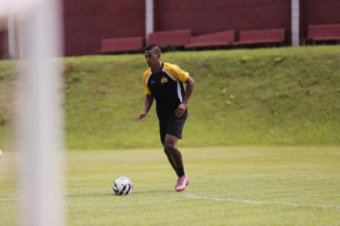 Criciúma renova contrato com volante até 2028