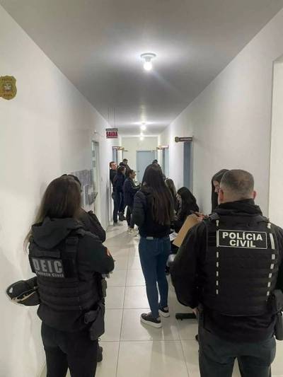 Pelo Estado 28/08: A falta de credibilidade no sistema e na Justiça