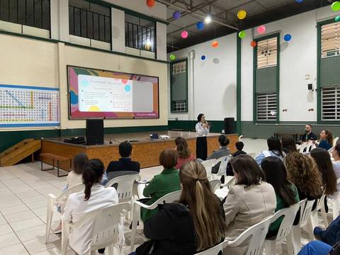 Colégio Satc promove espaço de orientação com projeto ‘Conexão Família’
