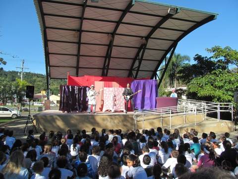 Cirquinho do Revirado leva diversão e cultura a Siderópolis