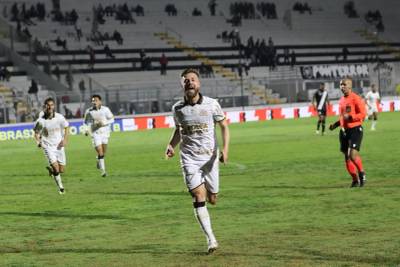 Ao vivo: segue o líder da Série B, e sorteio de ingresso para Criciúma e Vila Nova