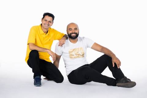 Mário Júnior e Douglas lançam música escrita por amigos