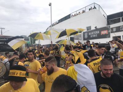 Torcida do Criciúma prepara recepção especial para a partida contra o São Bento 