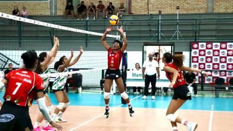Vôlei Mampi é superado por Chapecó na Superliga B