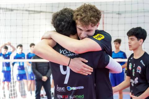Vôlei de Forquilhinha vence em quatro competições e garante vaga na final do Estadual