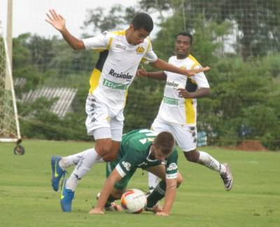 Criciúma arranca empate na estreia da Copa SC