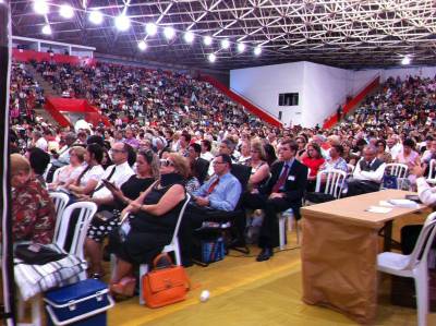 VÍDEO: Megaevento reúne Testemunhas de Jeová do Sul