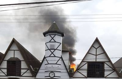Hamburgueria é atingida por incêndio em Forquilhinha