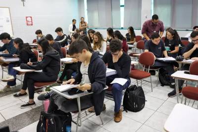 Enem 2024: saiba quem pode pedir a reaplicação do exame