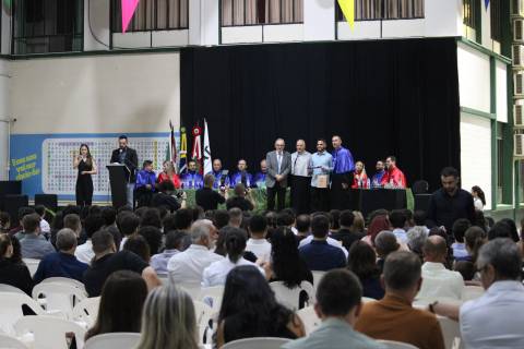 Colação de grau interna marca formação de 77 novos profissionais da Unisatc