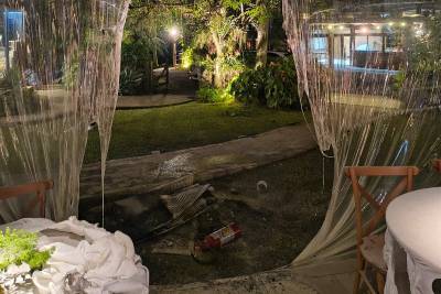 Tenda de cerimônia de casamento é destruída por incêndio