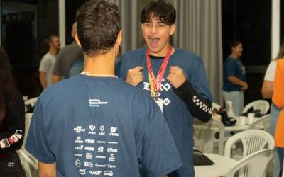 Startup Weekend Youth reúne jovens para fomentar empreendedorismo e inovação