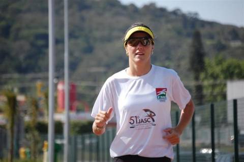 Carol Furriela conquista brasileiro de Triathlon Olímpico
