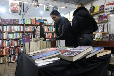 Criciúma: mais de 45 mil pessoas já passaram pela 19ª edição da Feira do Livro