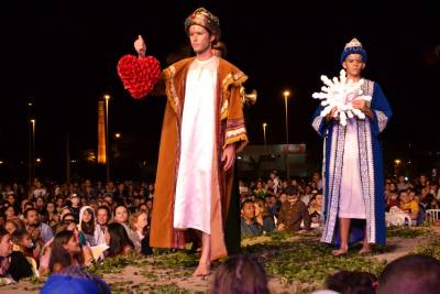 Noite de Luz Unesc reúne apresentações de 300 artistas