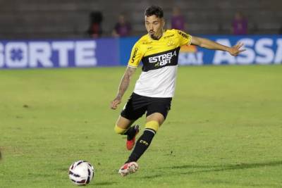 Volante do Criciúma é desfalque na estreia da Série B