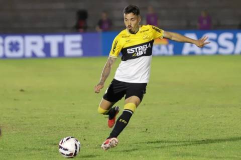 Volante do Criciúma é desfalque na estreia da Série B