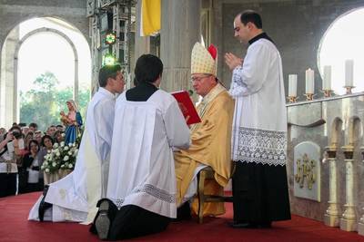 Padre Daniel é ordenado e acolhido pela Diocese