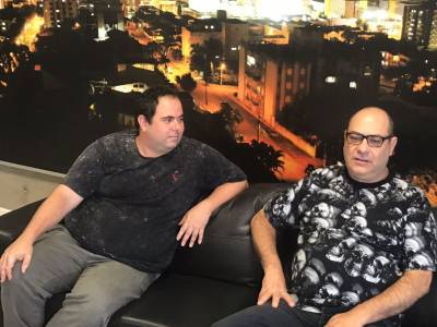 Teatro Elias Angeloni recebe a peça Reencarnashow