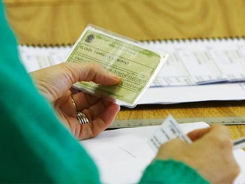 Eleitores têm até 1º de dezembro para justificar ausência no primeiro turno