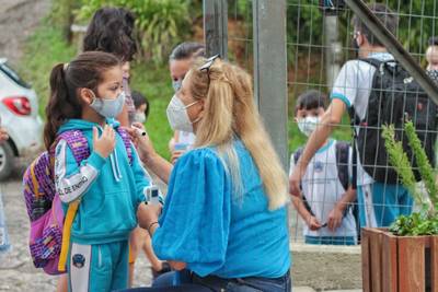 Mais de 1.600 alunos voltam às aulas presenciais em Nova Veneza