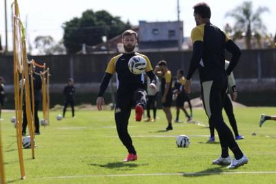 Em horário atípico, Criciúma recebe o Londrina no Majestoso