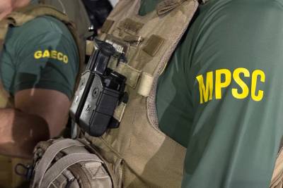 Operação no Sul de SC apura crimes de teor sexual na internet contra criança