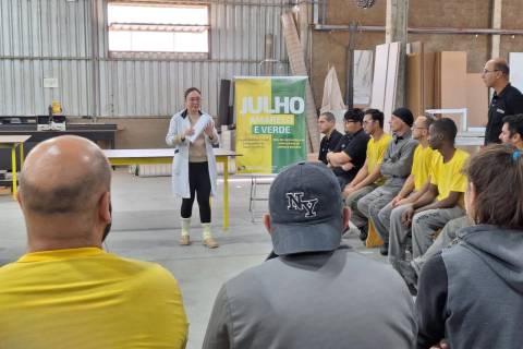 Julho Amarelo leva orientação e testes rápidos sobre hepatites aos trabalhadores de Cocal do Sul