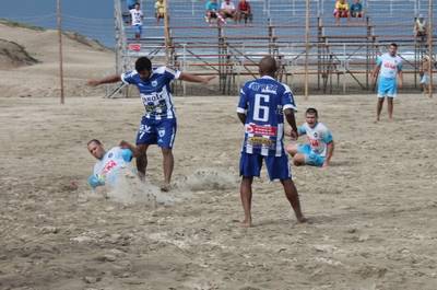 Praia do Rincão vence de virada e está na final do Praião