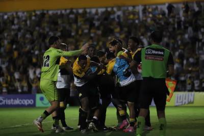 Veja os gols e as fotos da vitória que deu ao Tigre o título da Taça Acesc
