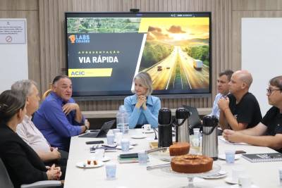 Lideranças definem criação de grupo técnico para avançar na extensão da Via Rápida