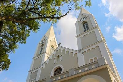 Domingo da Misericórdia: Diocese de Criciúma propõe toque de sinos por vítimas da pandemia