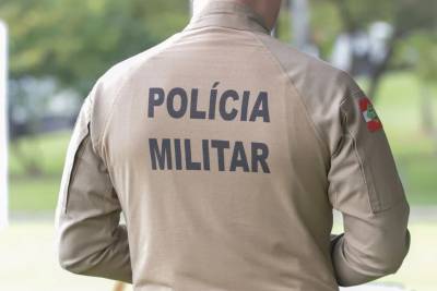 Homem é preso após furtar R$ 1,6 mil em carnes e produtos de supermercado em Içara