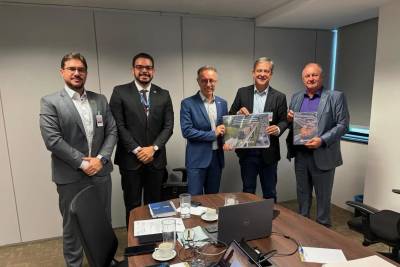 Prefeito de Criciúma entrega à ANTT projeto para ampliar mobilidade urbana ao longo da ferrovia