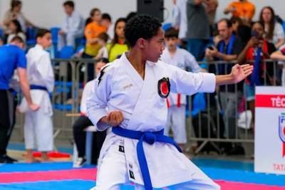 Atleta criciumense participa de seletiva para a Seleção Brasileira de Karatê