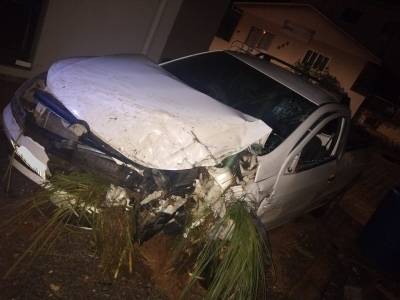 Motorista embriagado ultrapassa em lugar proibido e colide frontalmente contra carro de Morro Grande na SC-390