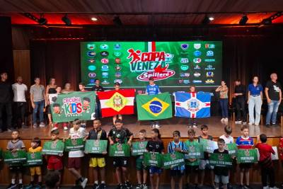 Abertura da Copa Veneza reúne atletas, familiares e clima de festa em Nova Veneza