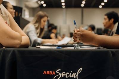 Projeto Abba Work conecta candidatos e empresas em Criciúma