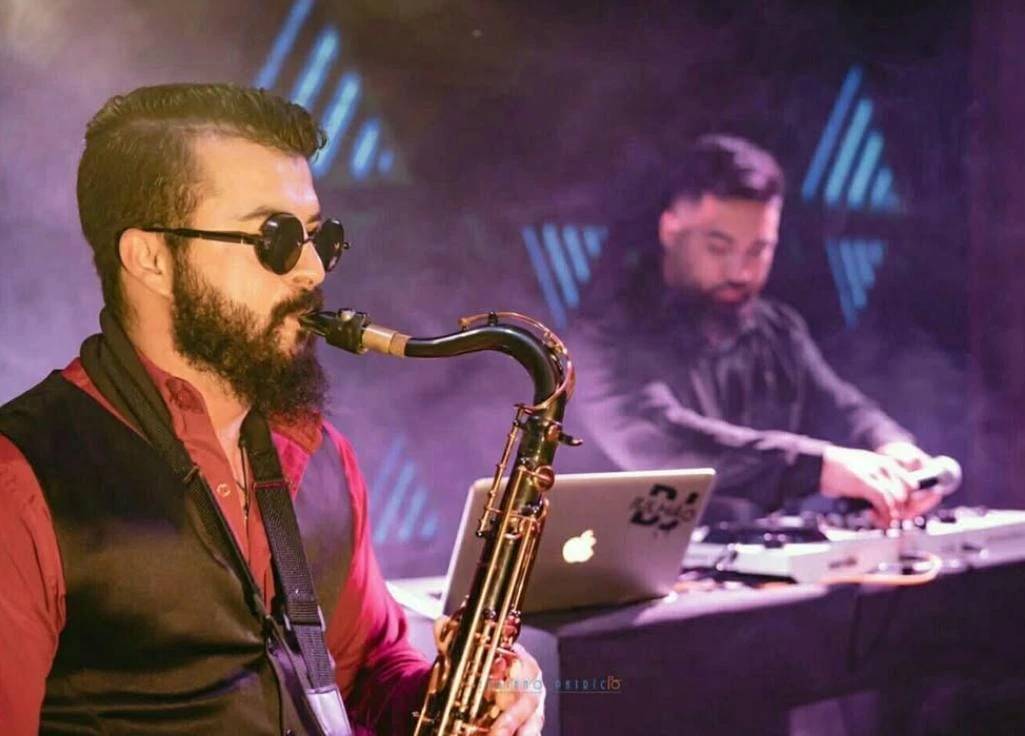Clássico e moderno: saxofonista traz inovação e união do tempo antigo com o presente — foto 1