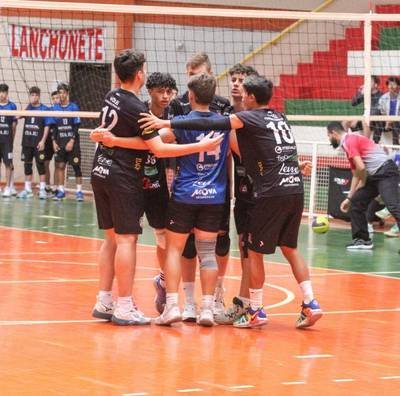 Pela primeira vez, Vôlei de Forquilhinha disputa Festival Mercosul no Rio Grande do Sul