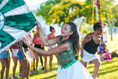 Samba, contação de história e brincadeiras agitam o Carnaval no Parque Diamante