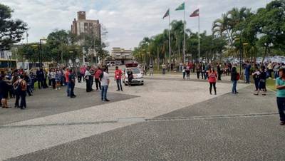 Por conta de avanço em proposta, servidores cancelam protesto